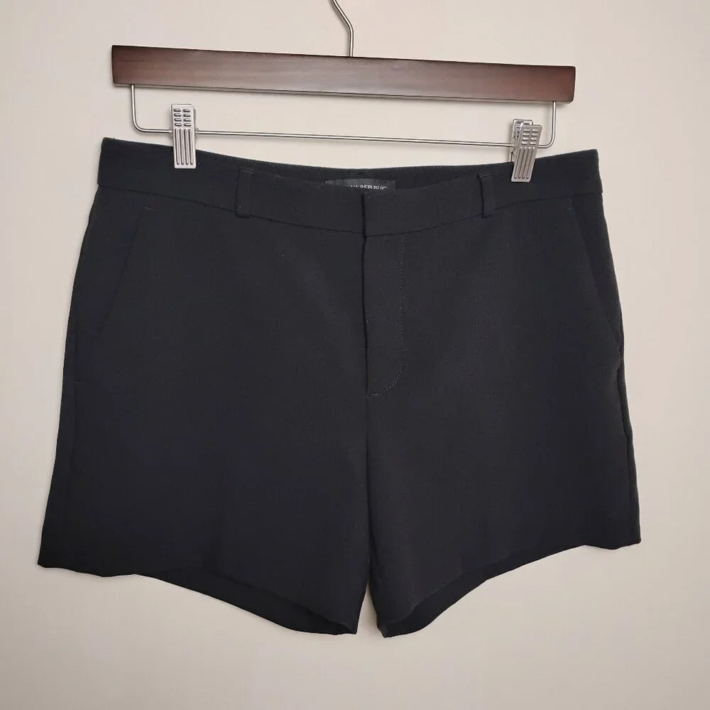 Banana Republic Solid Black Dress Shorts with Pockets, Size 8